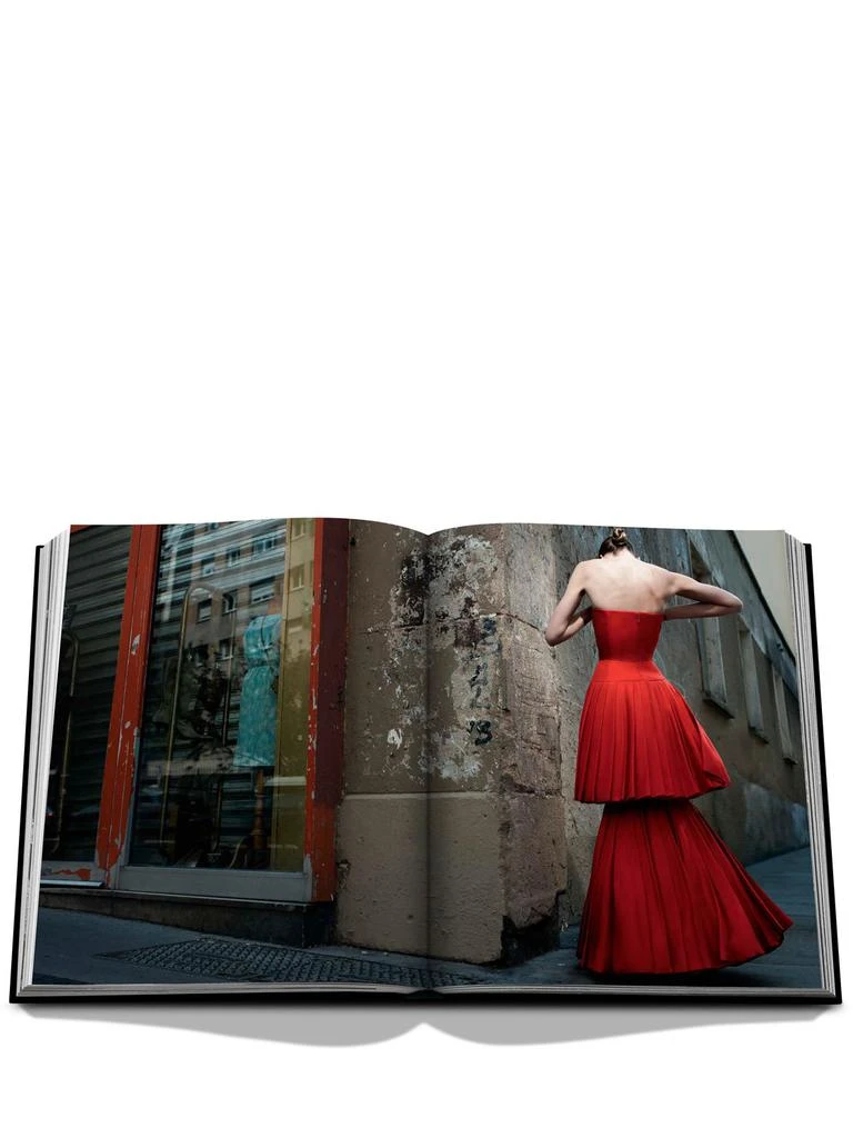 Assouline Dior By Raf Simons, 2012-2015 4