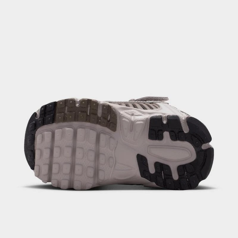 NIKE Kids
 Toddler Nike Vomero 5 Stretch Lace Casual Shoes 6