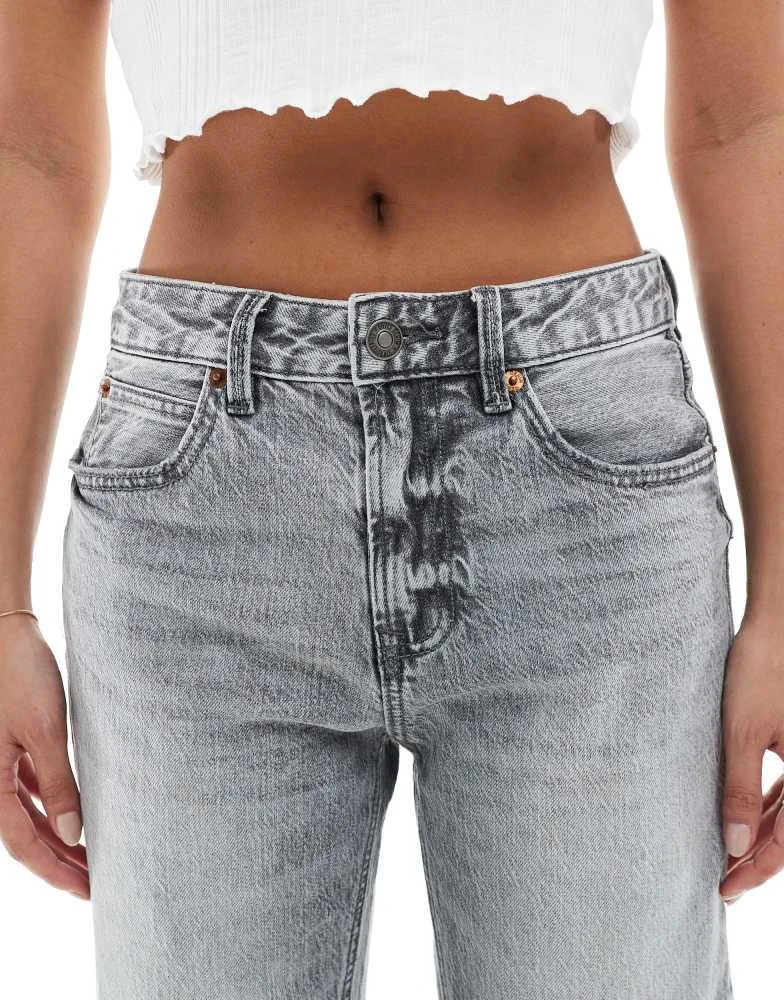Stradivarius Stradivarius Petite D98 straight leg jeans in dark grey wash 4