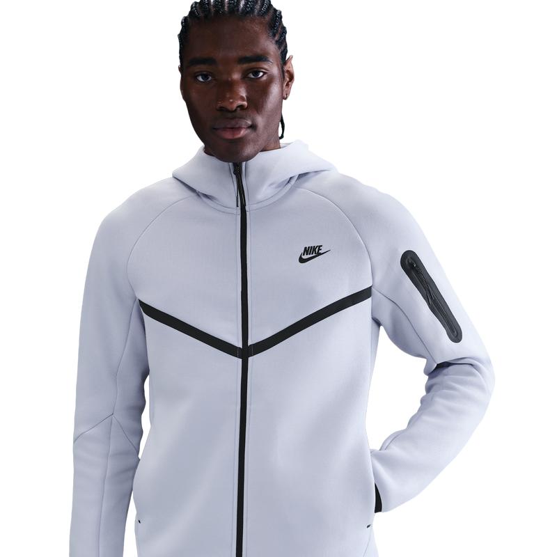 nike tech fleece sale foot locker