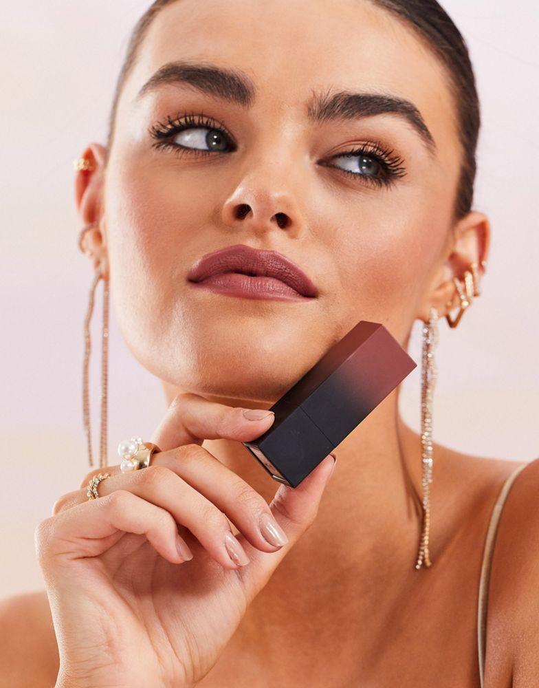 Huda Beauty Huda Beauty Power Bullet Matte Lipstick - Interview