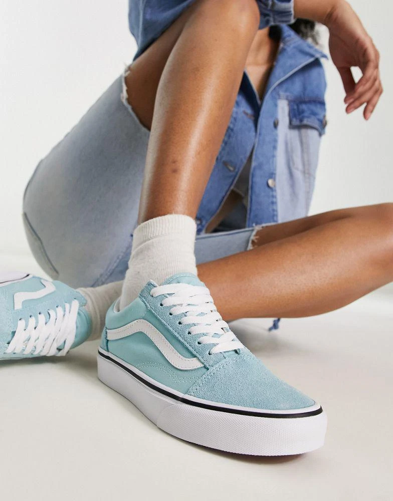 Vans Vans Old Skool trainers in light blue 1