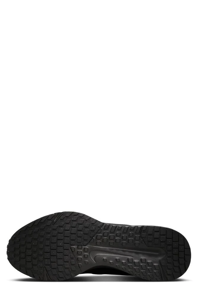 NIKE Run Defy Running Shoe 5