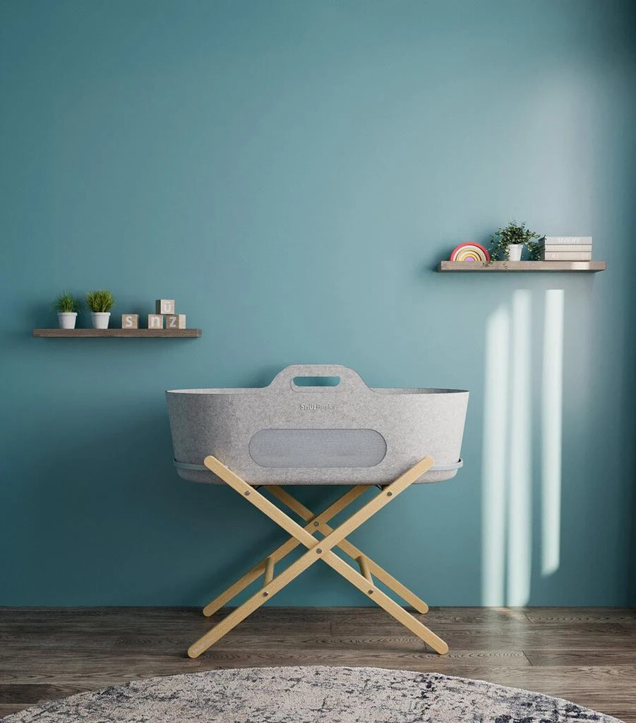 Snüz SnuzBaskit Moses Basket and Stand 3