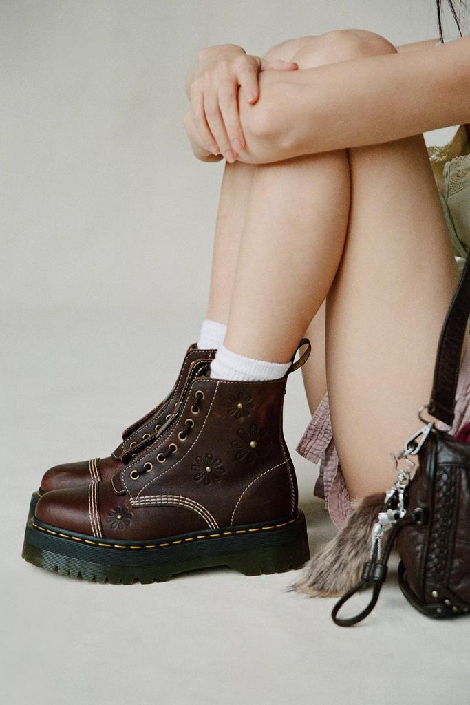 Shop Black Durrow Zip Boots on Sale at BeyondStyle – Get 40% Off