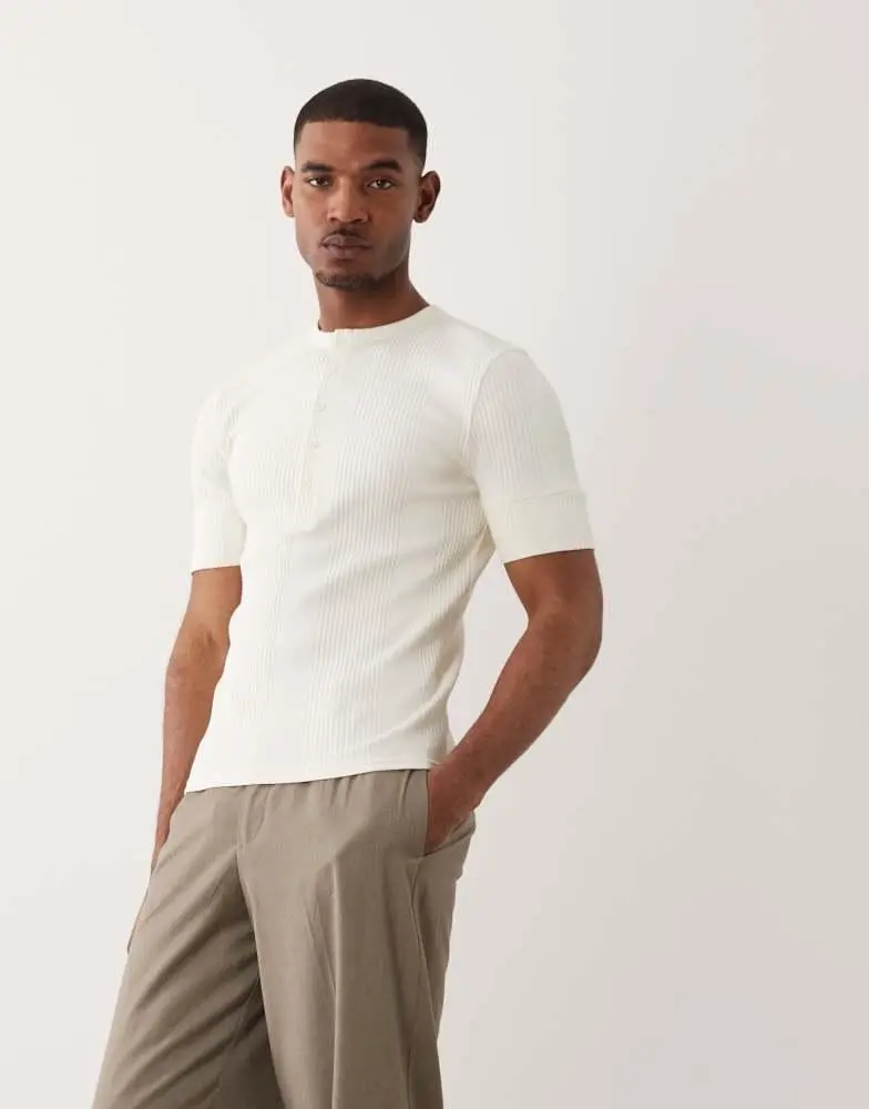ASOS ASOS DESIGN muscle fit t-shirt with henley neck and deep cuff in cream smart rib