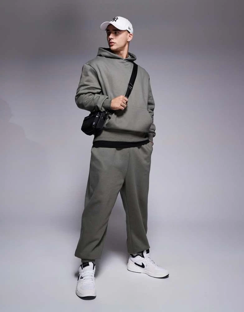 ASOS ASOS DESIGN premium heavyweight oversized hoodie 400gsm in khaki 2