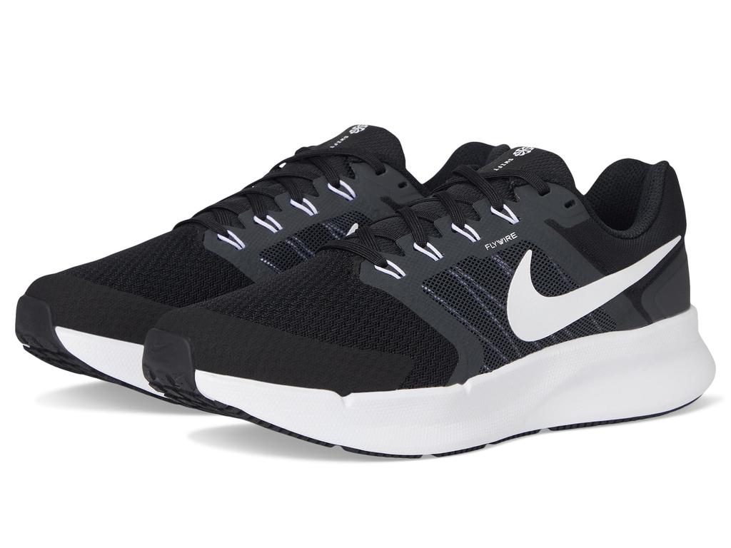 nike running flywire