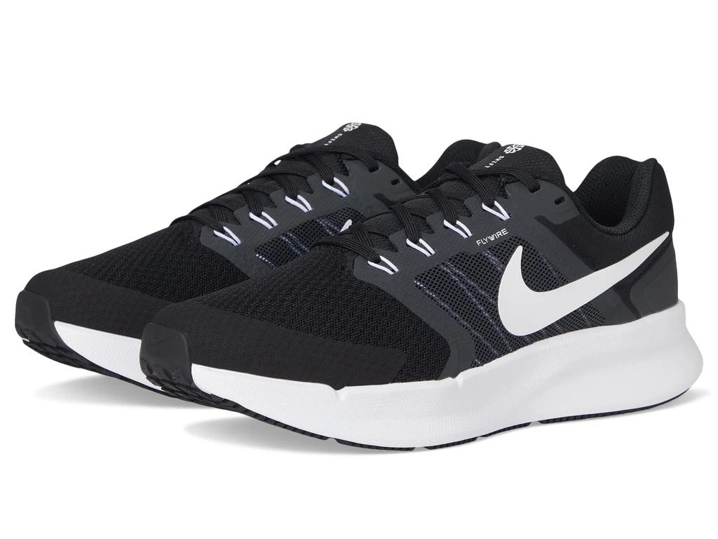 NIKE Run Swift 3 1
