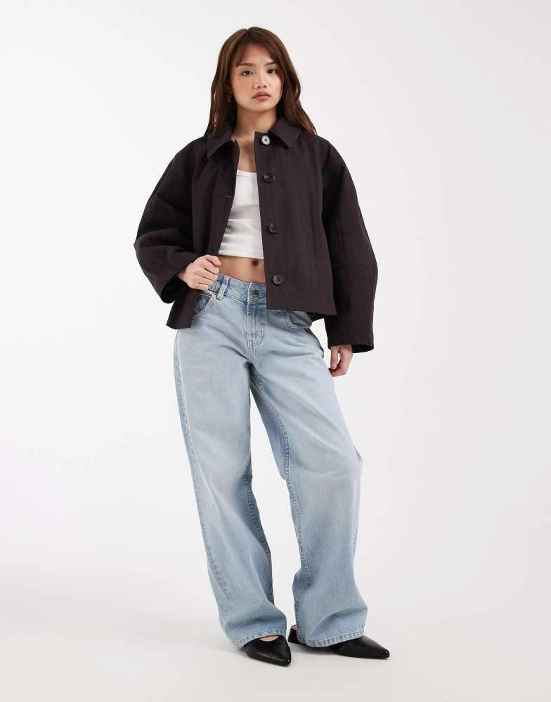 ASOS ASOS DESIGN Petite short trench coat with pleat detail in chocolate 4