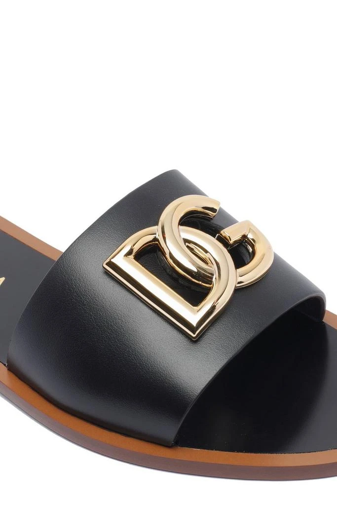 Dolce 
Gabbana Dolce 
Gabbana DG Logo Lettering Sliders 4