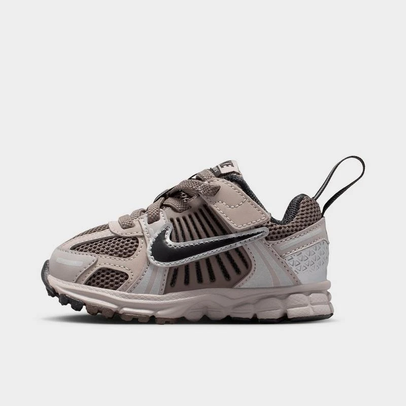 NIKE Kids
 Toddler Nike Vomero 5 Stretch Lace Casual Shoes