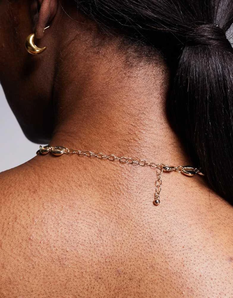 ASOS ASOS DESIGN choker necklace with faux shell design in gold 3
