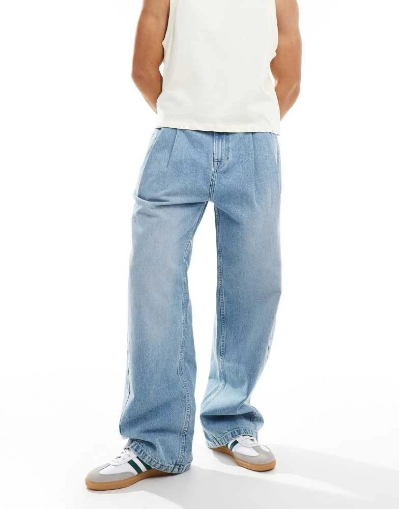Bershka Bershka baggy jean with pleats in blue 1