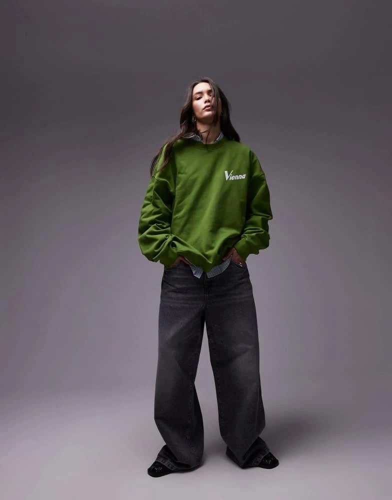 Topshop Topshop slogan Vienna oversized sweatshirt in dark green 2