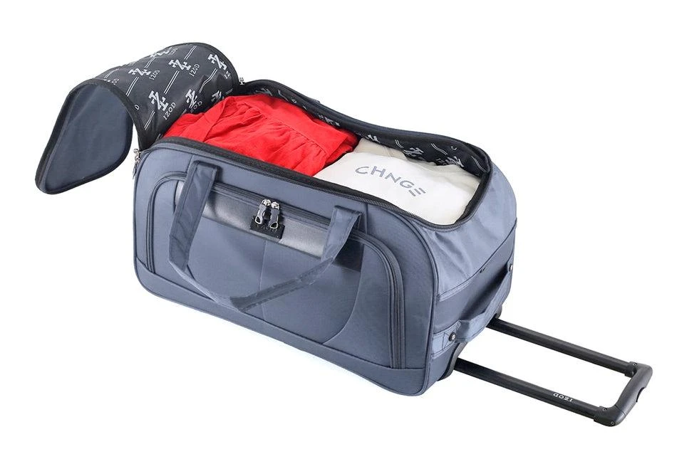 IZOD IZOD Carol Nylon Soft shell Lightweight Duffel 2