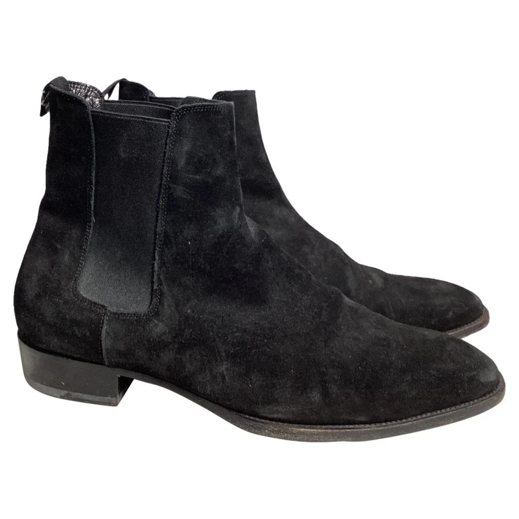 Yves Saint Laurent Wyatt Chelsea Boots in Black Suede 1