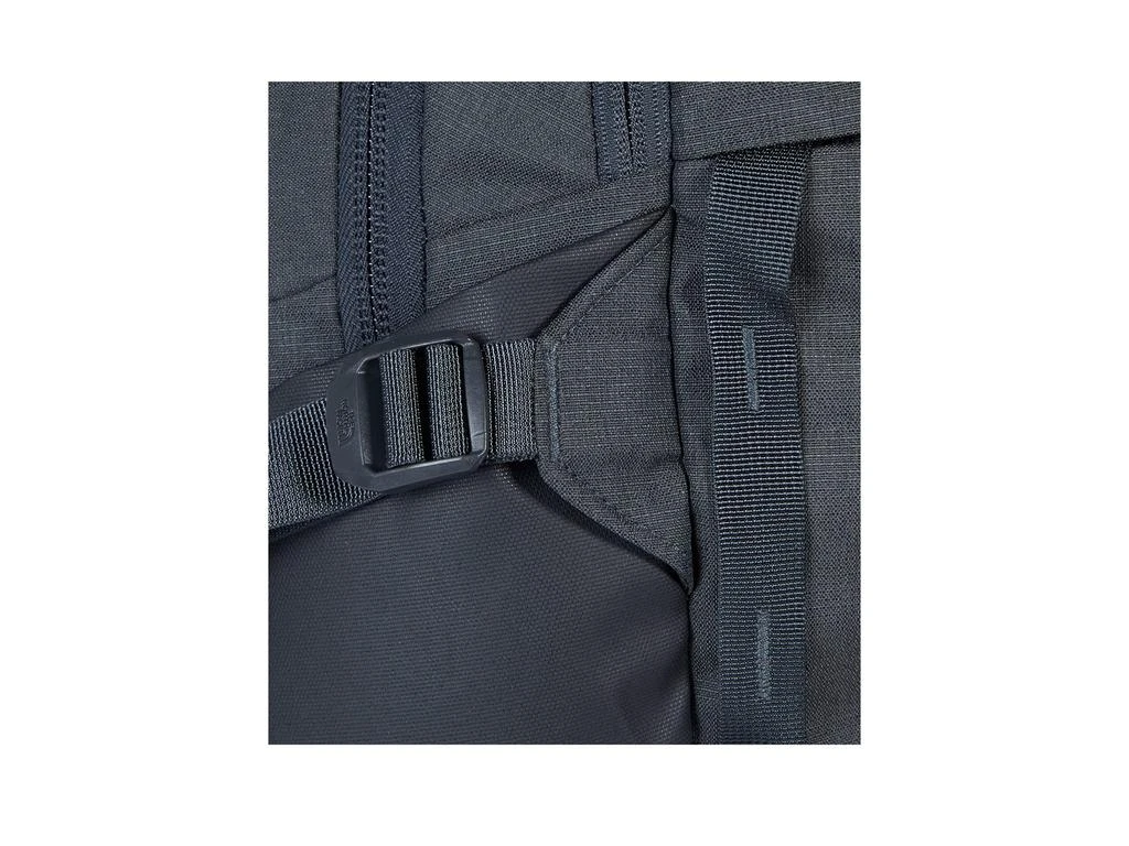 The North Face Recon 4