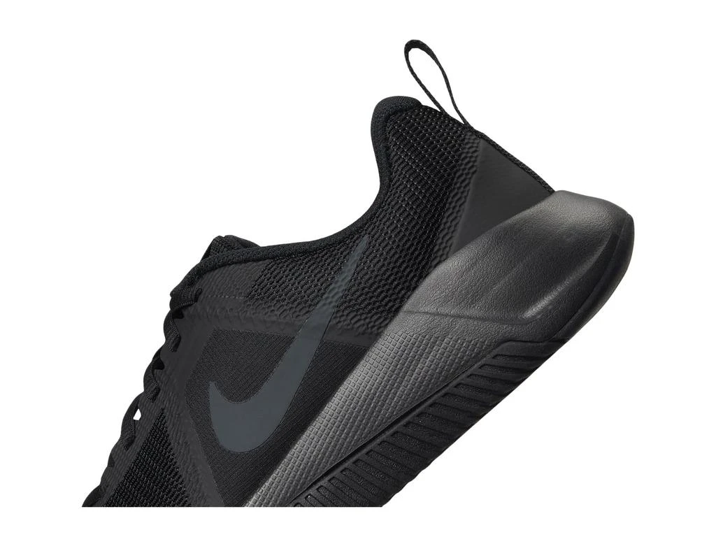NIKE MC Trainer 3 6