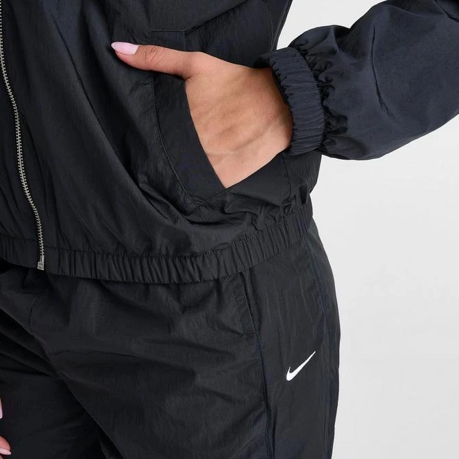 NIKE Women's Nike Windrunner Loose UV Woven Full-Zip Jacket 11