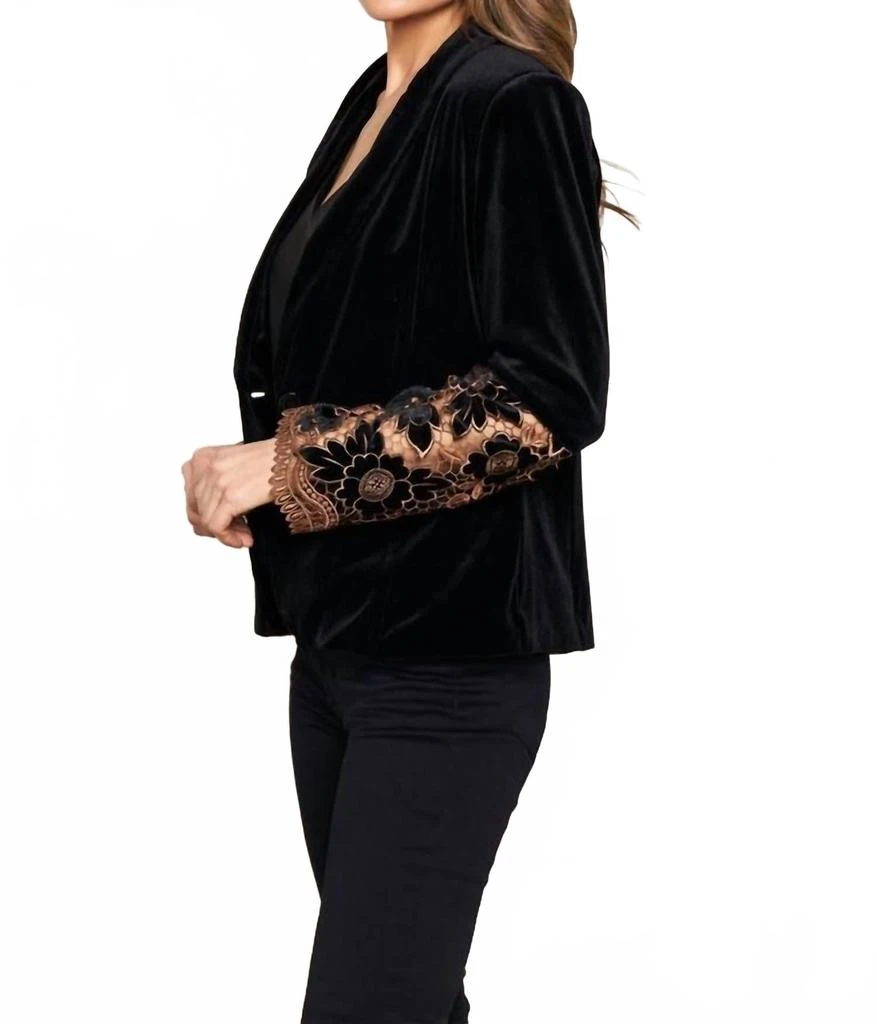 PAPARAZZI Velvet Blazer With Velvet Cutwork Back And Sleeves In Black 4