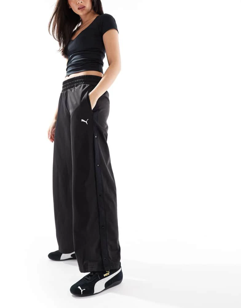 Puma Puma Wardrobe ess low rise popper pants in puma black 5