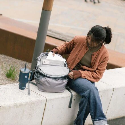 Osprey Axis 24L Pack 9