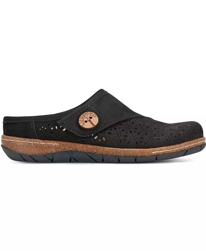 Earth Women's Erinn Cutout Slip-On Clogs 2