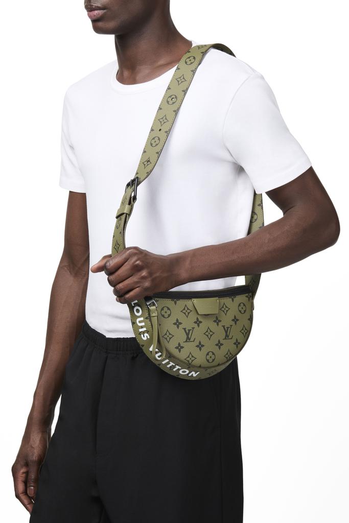 Louis Vuitton LV ムーン クロスボディ Louis Vuitton LV Moon Crossbody bag - Shoulder Bags - Free