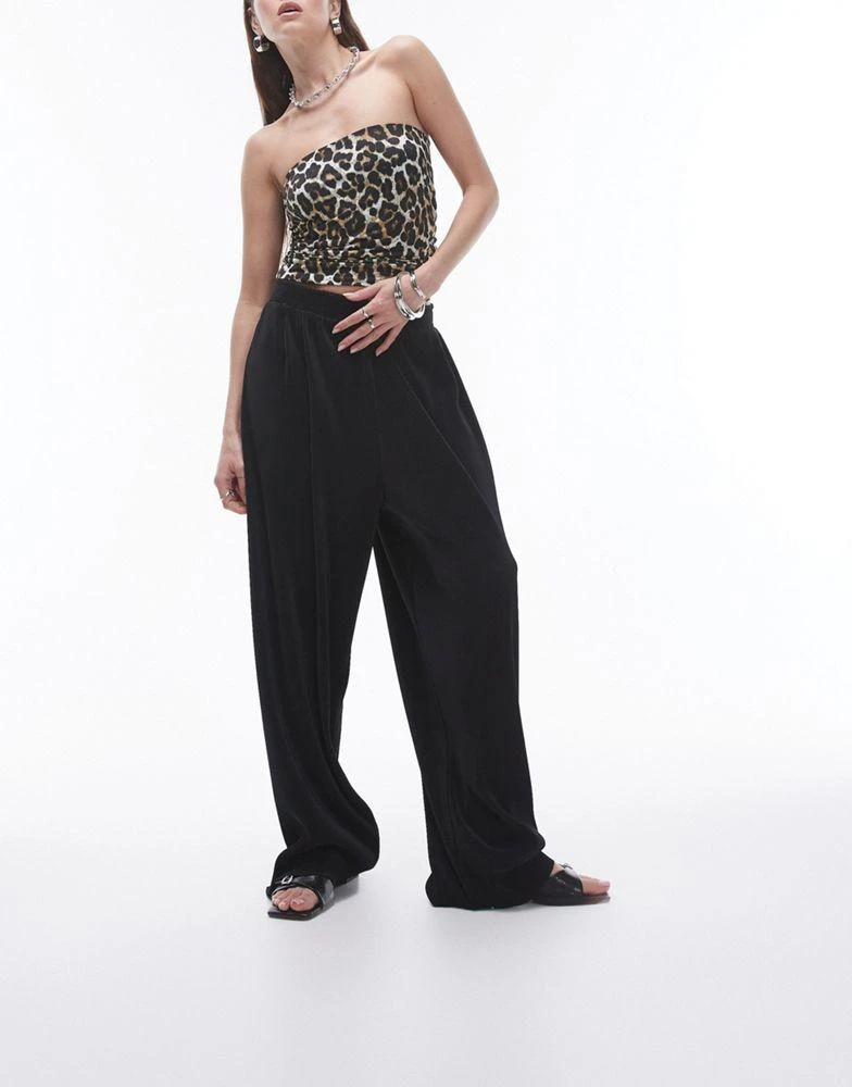 Topshop Topshop plisse balloon leg trouser in black 4