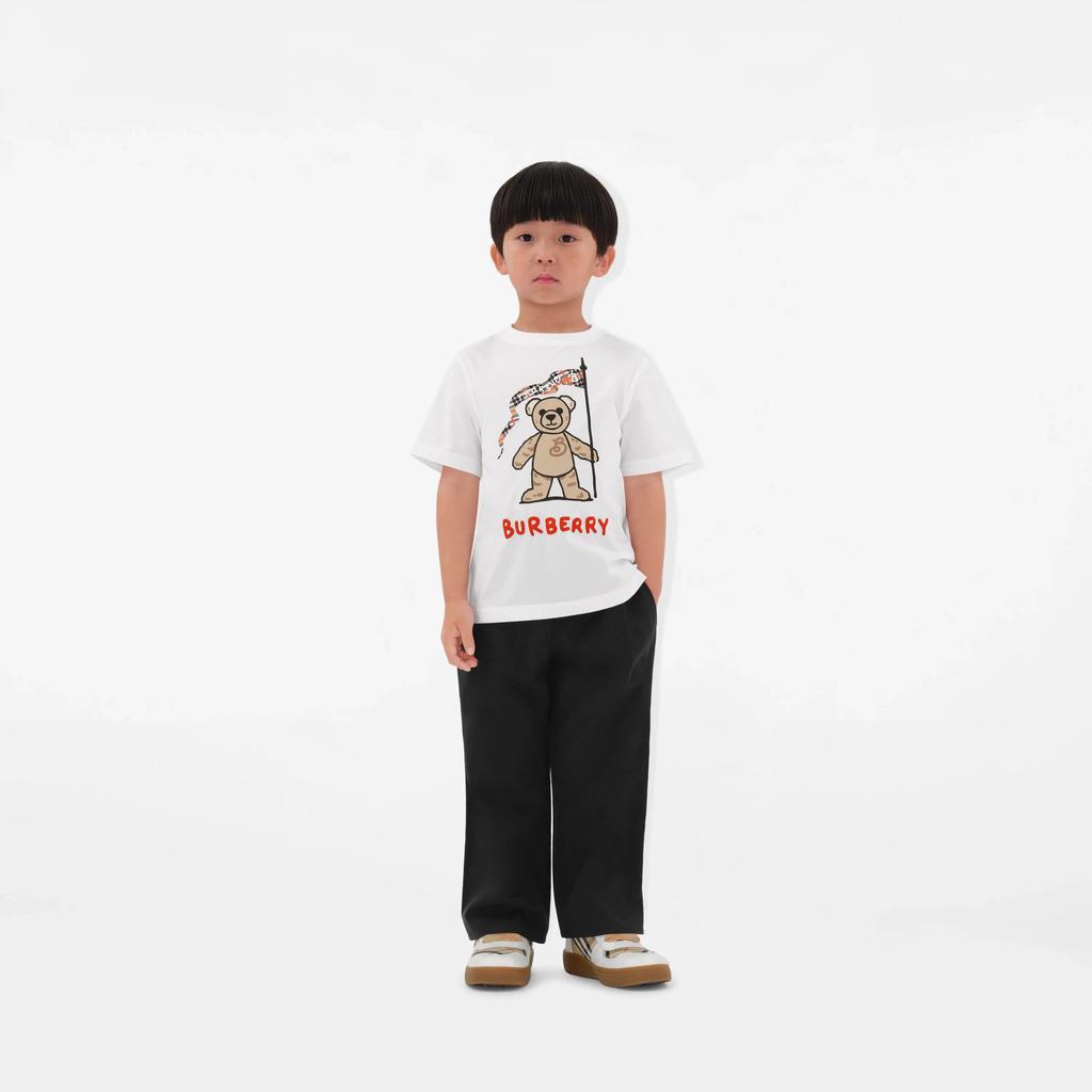 Burberry Burberry Kids Cedar Bear Flag T-Shirt in Ivory