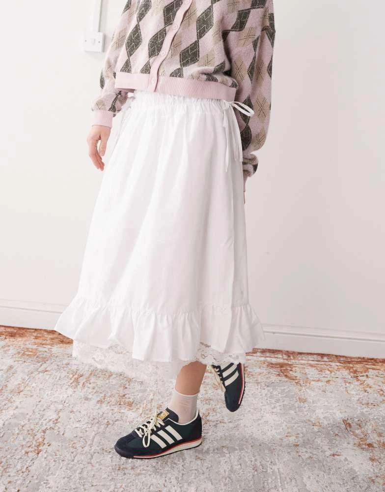 Reclaimed Vintage Reclaimed Vintage western cowgirl midi skirt with lace hem in white 2