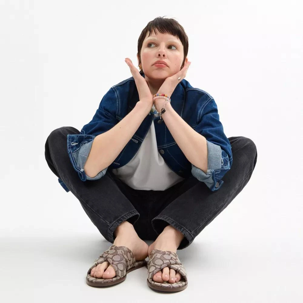 Coach Link Criss Cross Slide In Signature Jacquard 2