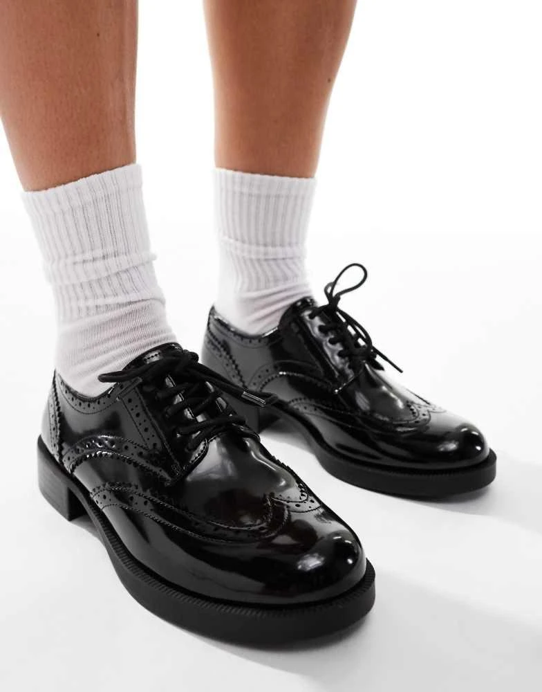 ASOS ASOS DESIGN Manny lace up flat shoes in black 3