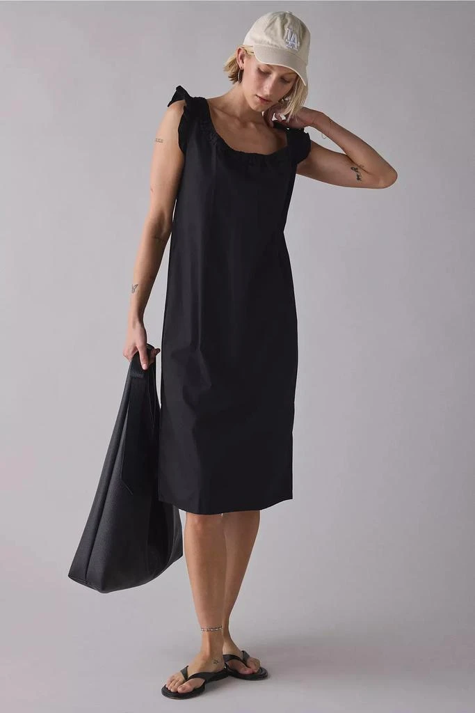Shop Motel Merrily Cotton Poplin Flutter Sleeve Smock Midi Dress on Sale at  BeyondStyle  Get 49% Off Motel Merrily Cotton Poplin Flutter Sleeve Smock  Midi Dress with Limited-Time Flash Deals, Exclusive