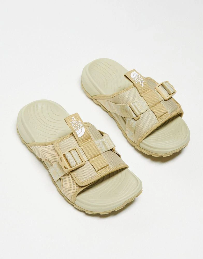 The North Face The North Face Explore Camp chunky slider in beige 1