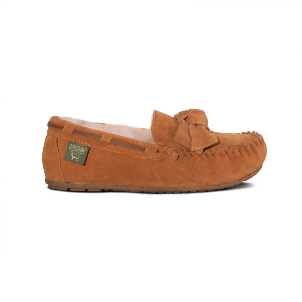 Cloud Nine Cloud Nine - Women's Scarlet Sheepskin Moc 1