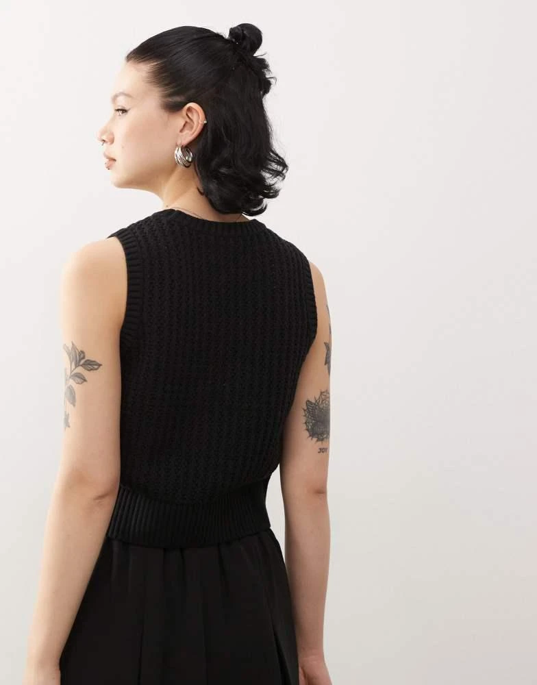 Adidas adidas Originals Adicolor knitted sweater vest in black 4