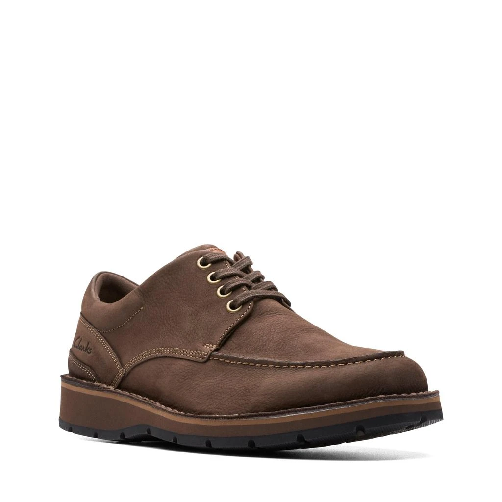 Clarks Gravelle Low in Brown Nubuck 2