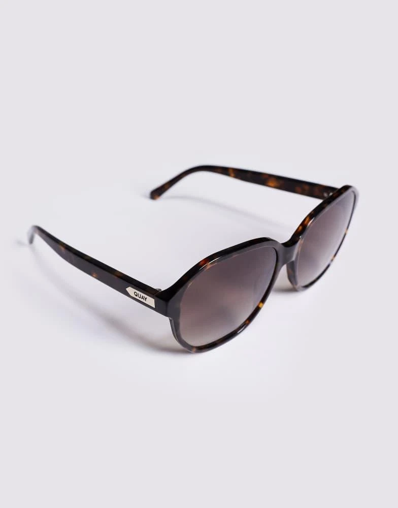 quay australia guess again brown tortoise round oversized sunglasses eyewear NEW GUESS AGAIN – Quay Australia main image 2