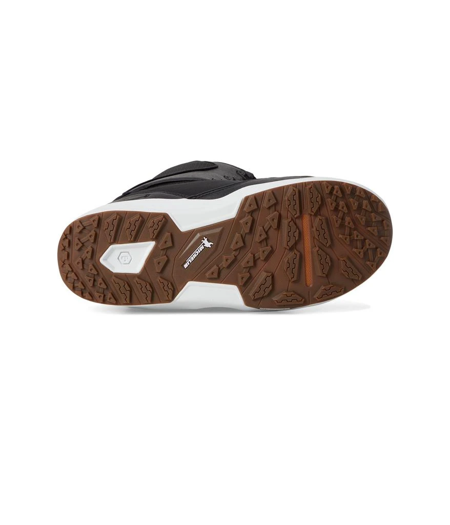 Thirty Two Tm-2 
24 3