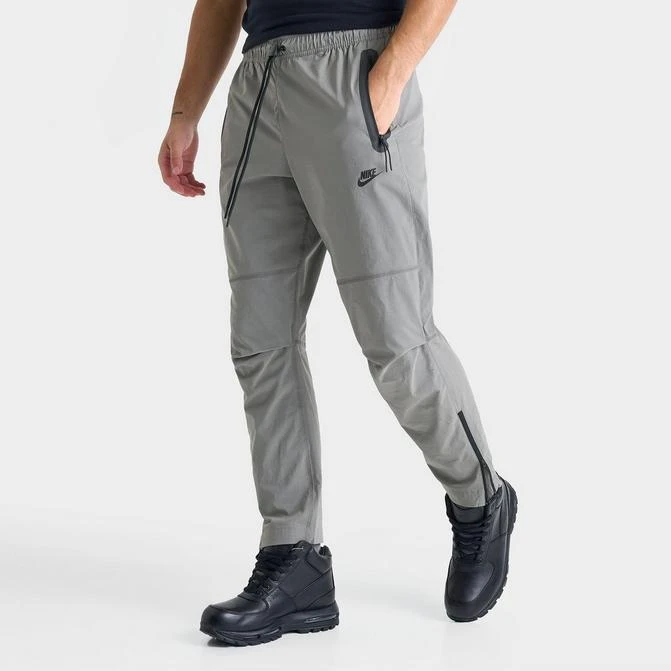 NIKE Men's Nike Tech Woven Pants 1