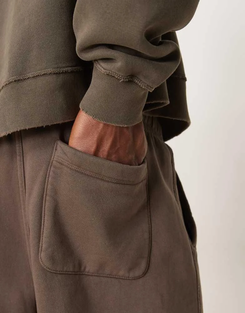 Abercrombie & Fitch Abercrombie & Fitch vintage wash open hem joggers in brown 5
