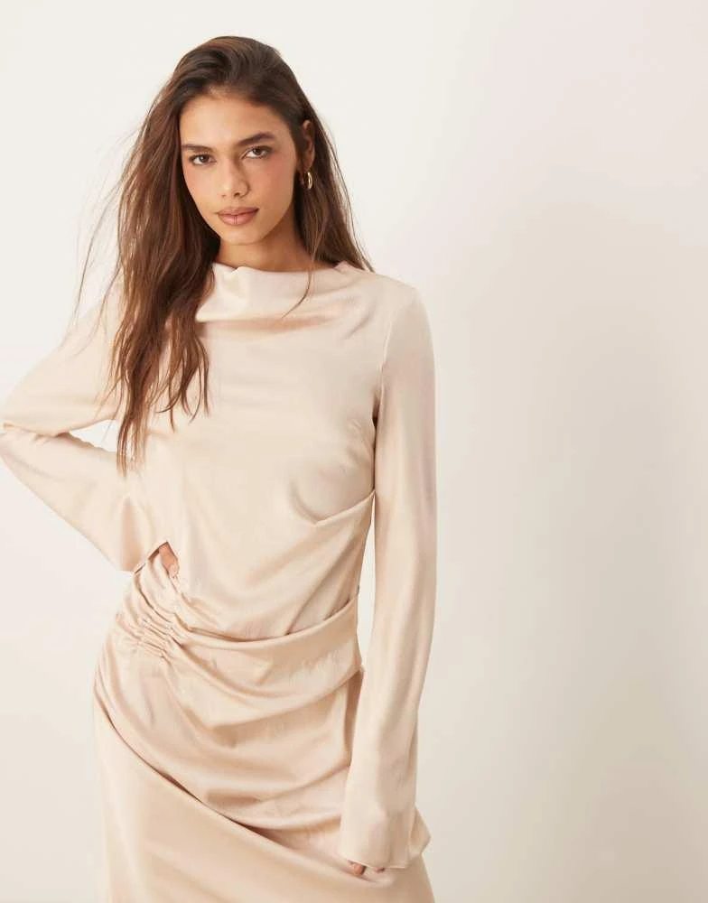 lucuna - star sequined long-sleeve layered mesh a-line dress Connie Sequin Mesh Tiered Floor Length Dress