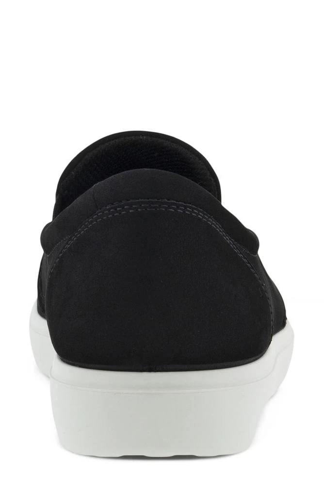ECCO Soft Classic Slip-On Sneaker 3