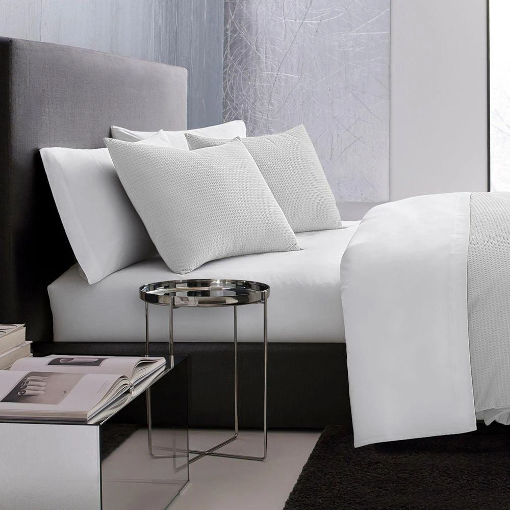 Vera Wang Waffle Pique  Comforter Set, Queen 2