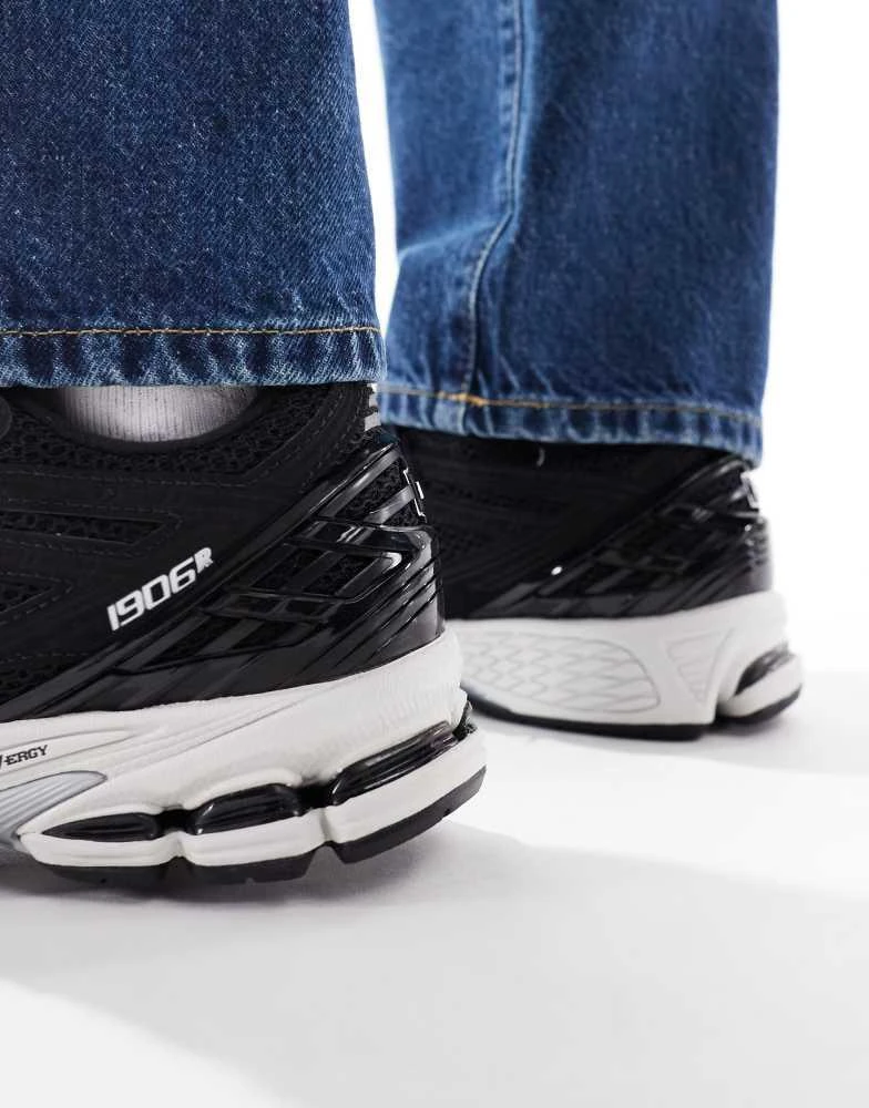 New Balance New Balance 1906R trainers in black 4