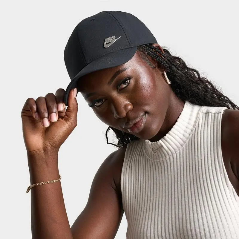 NIKE Nike Dri-FIT Club Structured Metal Logo Strapback Hat