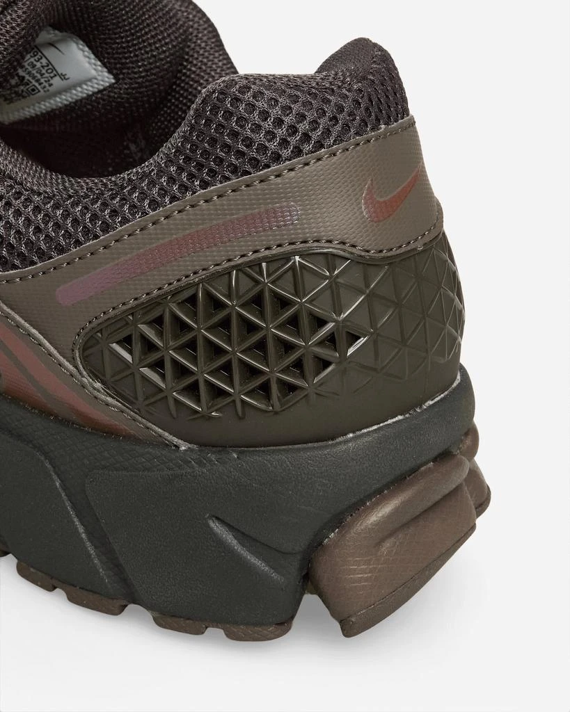 NIKE Zoom Vomero 5 Sneakers Cave Stone 6