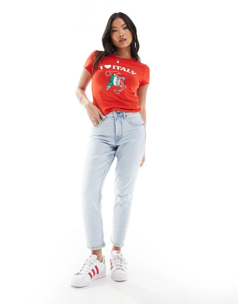 ASOS ASOS DESIGN Petite slim fit comfort mom jeans in light blue 4